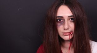 Ukrayna'da aile içi şiddete maruz kalan kadınların sayısı 4 kat arttı