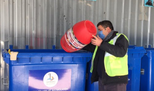 Bayraklı Belediyesi, geri dönüşümde fark yaratıyor