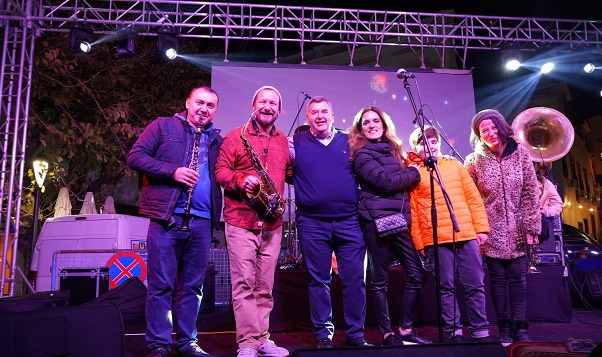 Çeşme 2022’ye böyle “merhaba” dedi