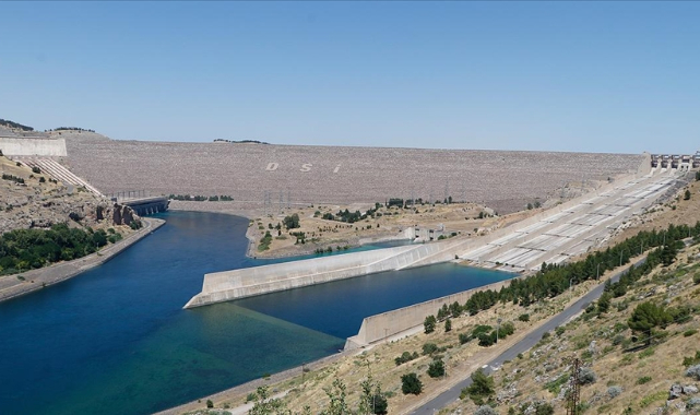 DSİ, yatırımlarla Türkiye'yi ihya etmeye devam ediyor