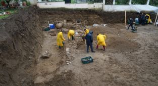 Edremit'deki kazılarda tarih fışkırıyor