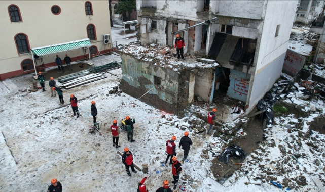 İHH'dan sel felaketinin yaşandığı Bozkurt ilçesinde kentsel arama tatbikatı