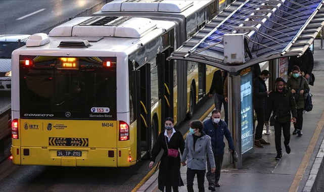 İstanbul'da sağlık çalışanlarına ücretsiz ulaşım uygulaması uzatıldı