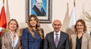 İzmir'de toplu ulaşımda temassız kart kolaylığı 