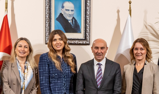 İzmir'de toplu ulaşımda temassız kart kolaylığı