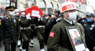 Şehitlerimiz son yolculuğuna uğurlandı