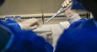 Türk profesör Kovid-19'a karşı yeni bir tedavi buldu