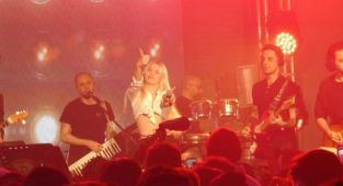 Amerika'ya kaçacaktı, Uludağ'da konser verdi