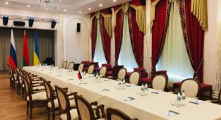 Belarus'ta, Rusya-Ukrayna müzakere görüşmeleri başladı