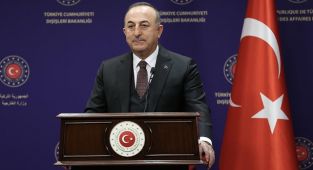 Dışişleri Bakanı Çavuşoğlu, Kovid-19 testinin pozitif çıktığını duyurdu