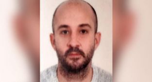 Geceleri marketten yiyecek- içecek çalan Avusturyalı tutuklandı