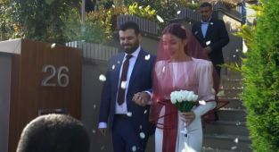 Gelin alma merasiminde drone ile beyaz güller yağdırdı