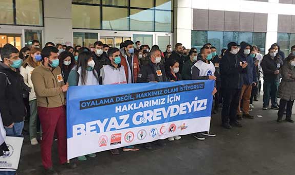Hekimler özlük hakları ve sağlıklı çalışma şartları için grevde