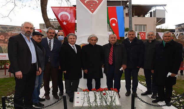 Hocalı Şehitleri Bornova'da anıldı