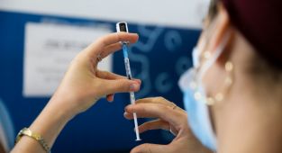 İsveç'te Covid-19 kısıtlamaları kaldırıldı