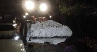 Karda mahsur kalan 21 kişiye ulaşmak için ekipler son 500 metreye ulaştı