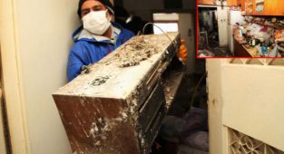 Komşular ihbar etti, evden 2 kamyon çöp çıktı