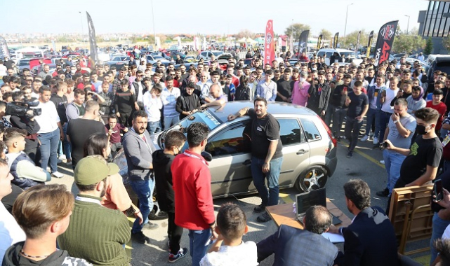 Otomobil tutkunlarının merakla beklediği tarih açıklandı