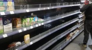 Ukrayna’da market rafları boş kaldı