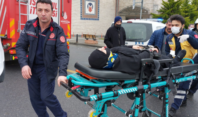 Yolcu otobüsü durakta kadına ve çocuğa çarptı