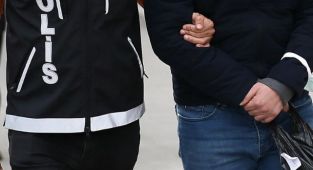 Ankara'da araçların kilometresini düşürüp satan suç örgütüne operasyon