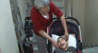 Avcılar'da engelli çocuğuyla minibüse binen kadına, şoförün tepkisi ‘pes' dedirtti