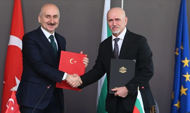 Bakan Karaismailoğlu: Bulgaristan ile geçiş belgesi kotalarında önemli artış sağladık