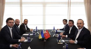 Çavuşoğlu, Ukrayna Dışişleri Bakanı Kuleba ile Antalya'da görüştü