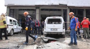 Diyarbakır'da iş yerinde 10 kişinin yaralandığı patlamaya ilişkin rapor hazırlandı