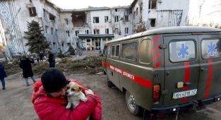 Donetsk'teki Volnovaha şehrini harabeye döndü