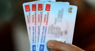 Eski tip sürücü belgeleri yıl sonuna kadar değiştirilebilecek