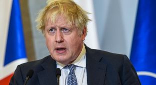 İngiltere Başbakanı Johnson, Ukraynalıların ülkeye kontrolsüz giremeyeceğini söyledi
