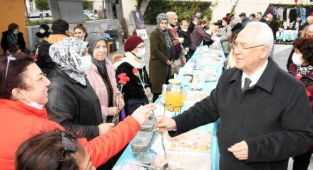 “Kadın Emeği Kermesi” Karabağlar'da açıldı