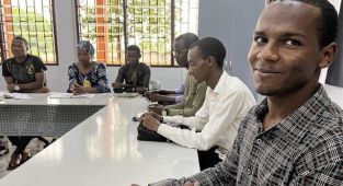 Kamerun'un ilk Türkçe kursunun öğrencileri artık Türkçe konuşuyor