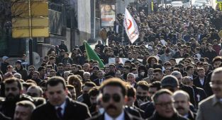Muhsin Yazıcıoğlu kabri başında anıldı
