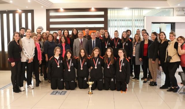 Rota Koleji Voleybol Takımı Türkiye 2.’si