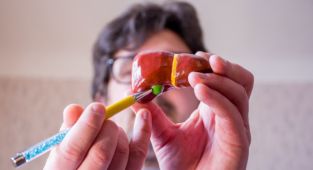 Safra kesesinde oluşan taşlara dikkat