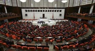 'Seçim Kanunu' teklifi komisyonda