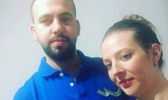 Sokakta komşusunu ve evinde karısını öldüren adam intihar etti
