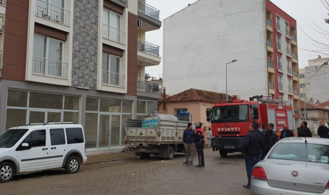 Televizyon üzerine devrilen elektrikli ısıtıcı yangına neden oldu