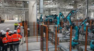 Togg'da robotlar provalara başladı