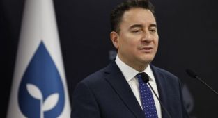 Ali Babacan, DEVA Partisi'nin seçimlere kendi adı ve logosuyla gireceğini açıkladı