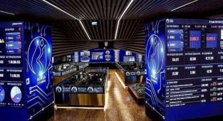 Borsa günün ilk yarısında rekor seviyeyi gördü