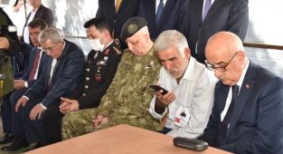 Cumhurbaşkanı Erdoğan, Kahramanmaraşlı şehidin babasıyla telefonda görüştü