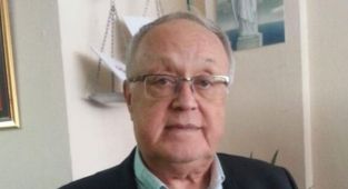 Gazeteci Tufan Türenç hayatını kaybetti