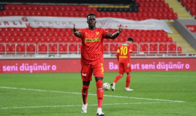 Göztepe’de Ndiaye Çin yolcusu