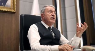 Hulusi Akar: Karadeniz'de tespit edilen mayınların menşeine ilişkin kesinleşen bilgi yok