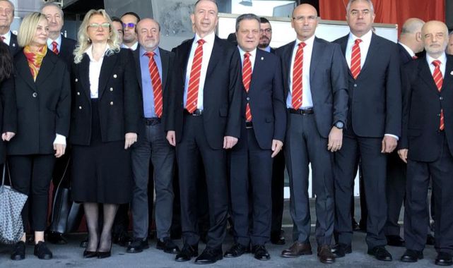 Metin Öztürk adaylık başvurusunu yaptı