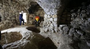Midyat'ta mağarada başlayan kazı, devasa bir yer altı şehrine doğru ilerliyor
