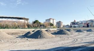 Yeşil alan, otopark için şantiyeye dönüştürüldü